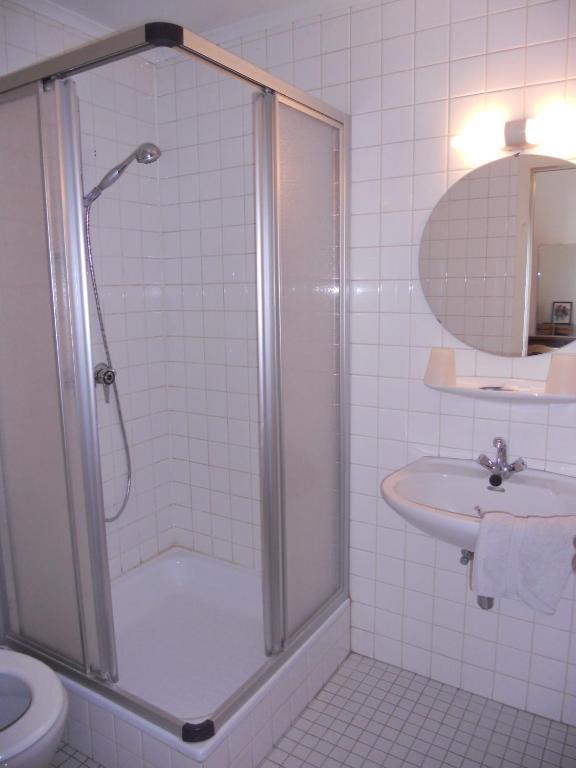 Hotel Ten Putte Gistel Quarto foto